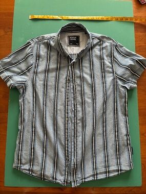 Men’s Reverse Threads 100% Cotton Short Sleeve Shirt Size L